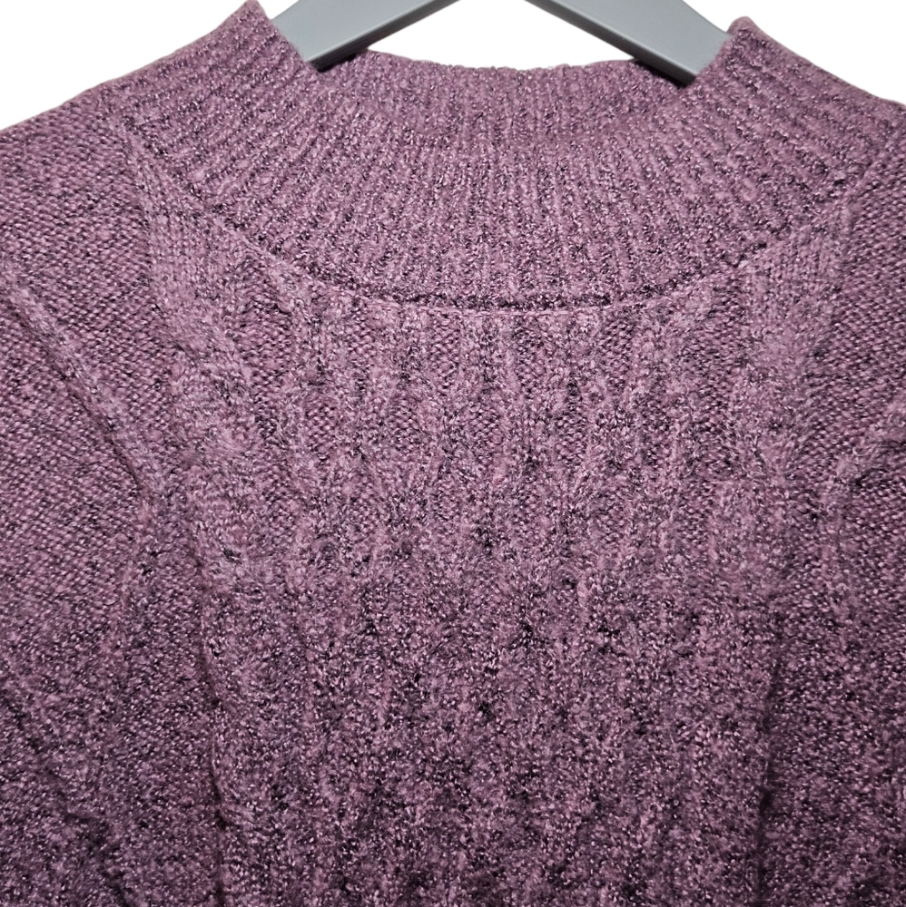 Love Ellie Sweater Size M - Picture 2 of 5